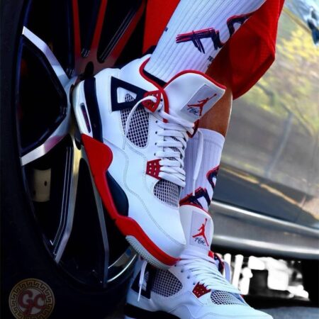 Jordan 4
